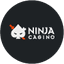 Rund svart logga med vit text och ikon Ninja Casino